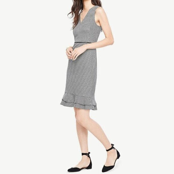 Ann Taylor Dress Petite Hounds Tooth V-Neck Flounce Sheath Knee Length - Picture 11 of 11